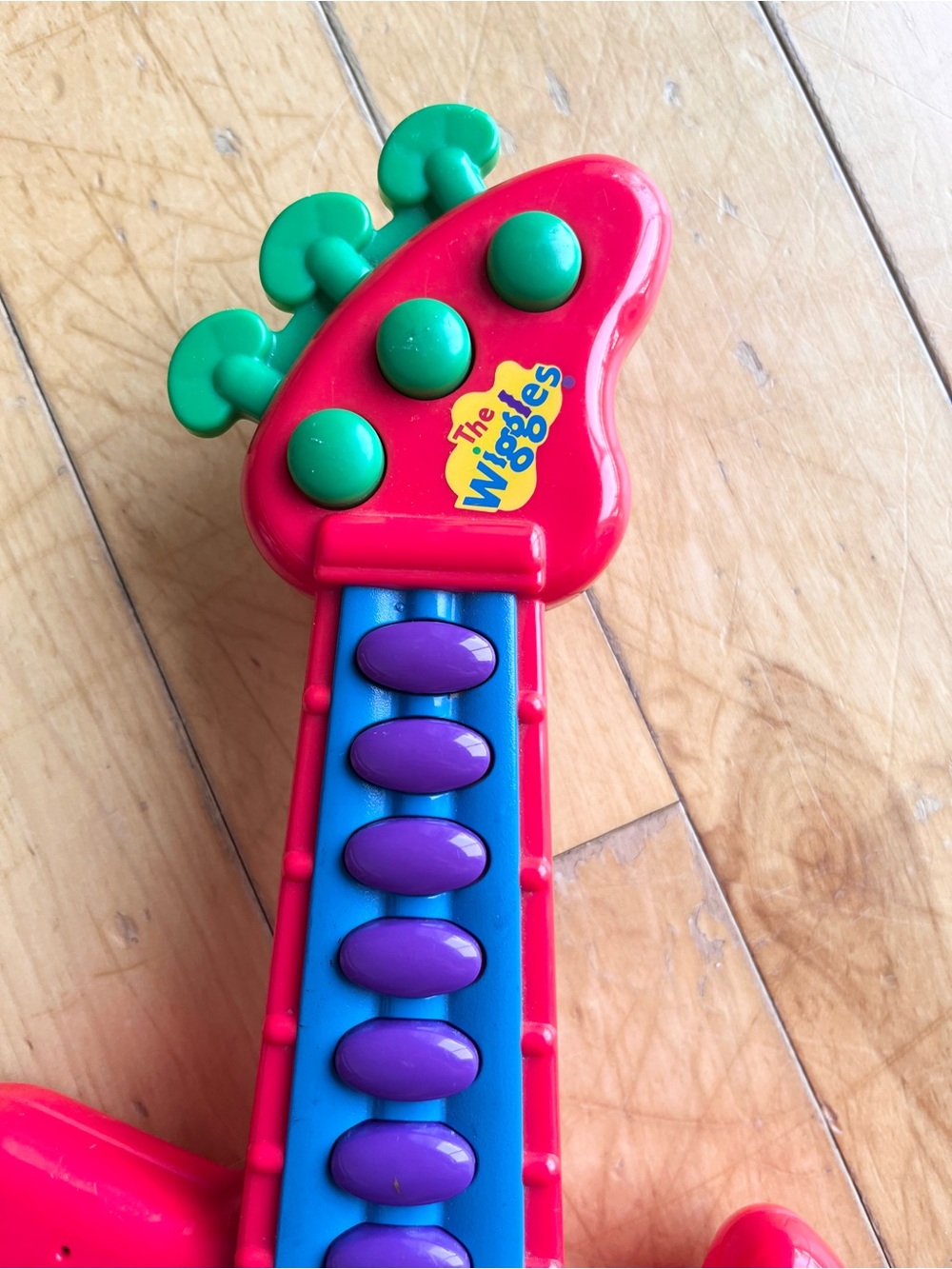 The Wiggles 2003 Y2K PLAY ALONG Musical Red Guitar by Spin Master WORKS - Picture 4 of 7